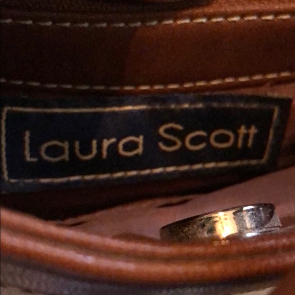 Purse - Picture 3 of 3